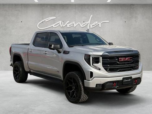 Used 2022 GMC Sierra 1500 AT4 w/ AT4 Premium Package image 2