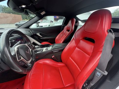 Used 2016 Chevrolet Corvette Stingray Convertible RWD image 13