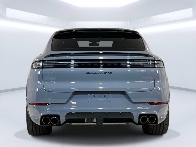 Certified 2025 Porsche Cayenne GTS AWD/4WD image 6