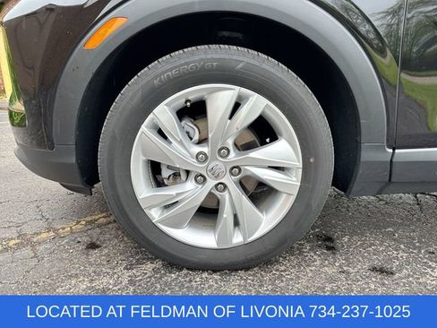 Certified 2025 Buick Encore GX Preferred FWD image 30