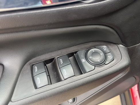 Used 2020 Chevrolet Equinox LT image 11