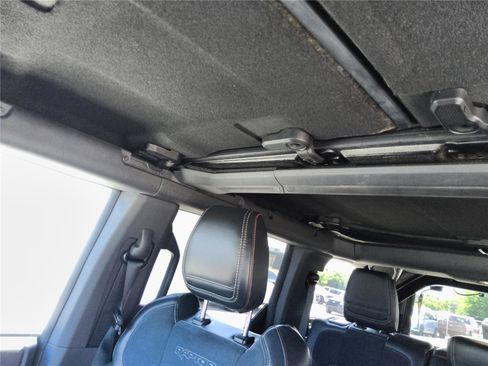 Used 2022 Ford Bronco Raptor w/ Interior Carbon Fiber Pack 6 AWD/4WD image 17