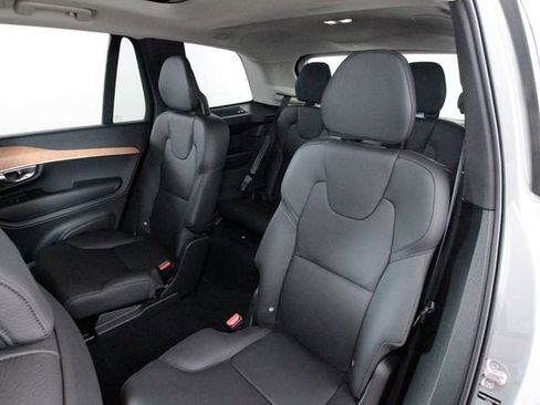 Certified 2025 Volvo XC90 B6 Plus w/ Protection Package Premier image 26