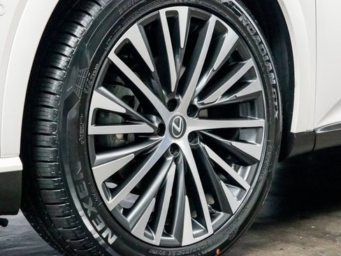 Used 2023 Lexus RX 350 Premium image 12