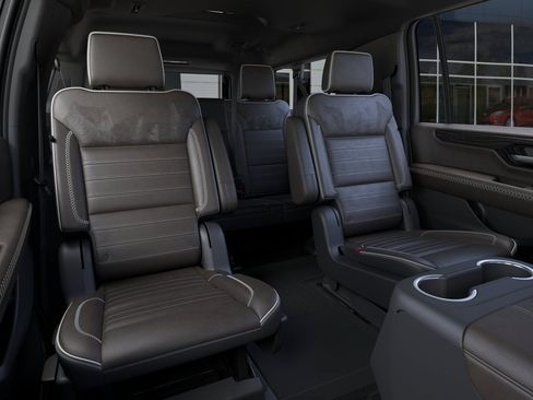 New 2026 GMC Yukon XL Denali Ultimate w/ LPO, Illumination Package AWD/4WD image 17