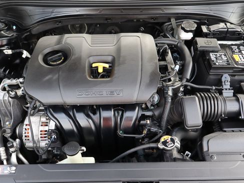 Used 2023 Kia Forte LXS image 18