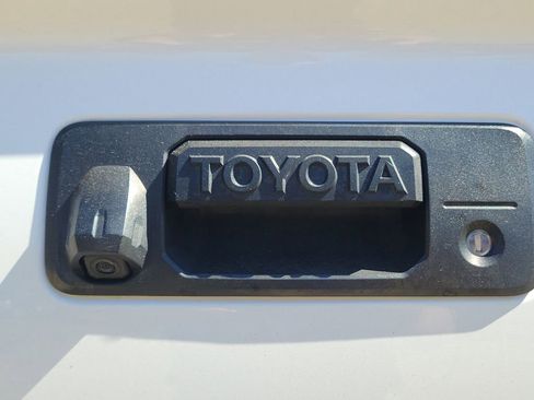 Used 2016 Toyota Tundra SR image 23