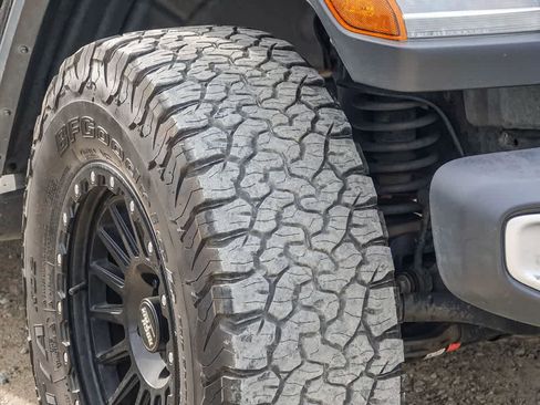 Certified 2018 Jeep Wrangler Unlimited Sahara w/ LED Lighting Group image 6