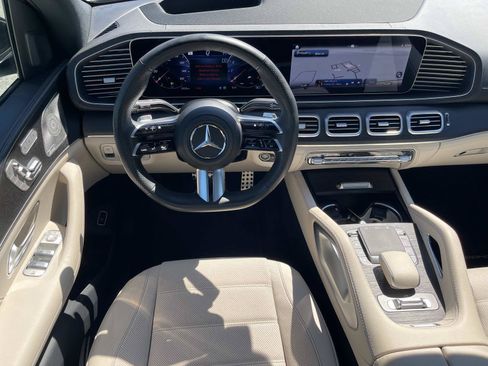 Used 2024 Mercedes-Benz GLS 450 4MATIC image 14