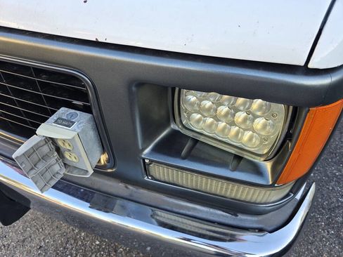 Used 2000 GMC Sierra 3500 2WD Regular Cab w/ Marketing Option Pkg 2 image 18