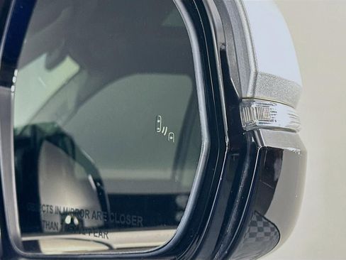 Used 2023 Toyota Sequoia Limited image 51