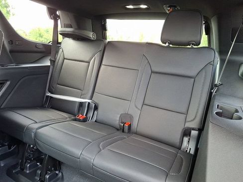 New 2026 GMC Yukon Denali w/ Denali Reserve Package AWD/4WD image 12