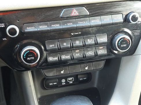 Used 2018 Kia Sportage EX FWD image 32