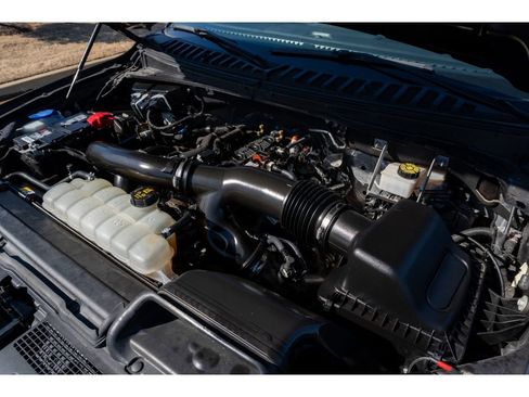 Used 2024 Ford Expedition Limited image 10