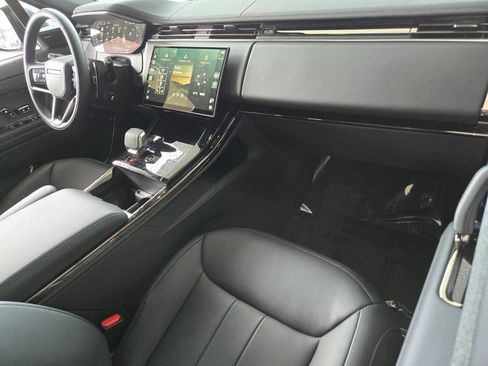 Used 2025 Land Rover Range Rover Sport SE AWD/4WD image 20