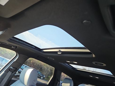 Certified 2023 Buick Enclave Essence w/ Experience Buick Package image 14