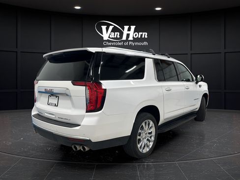 Used 2024 GMC Yukon XL Denali AWD/4WD image 7