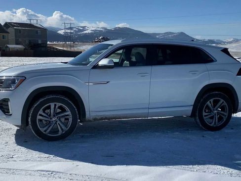 Used 2024 Volkswagen Atlas Cross Sport SEL R-Line image 5