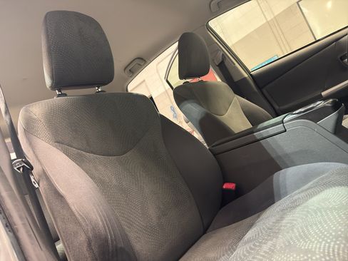 Used 2014 Toyota Prius V Three FWD image 22