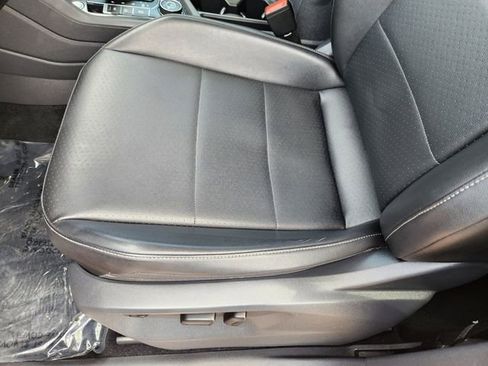 Used 2018 Volkswagen Tiguan SEL AWD/4WD image 22
