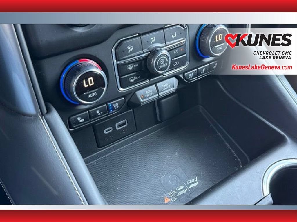Used 2024 Chevrolet Tahoe Premier w/ Premium Package AWD/4WD image 22