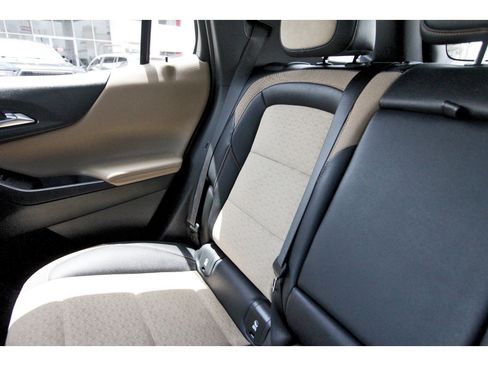 Used 2025 Chevrolet Equinox ACTIV w/ Convenience Package III image 14