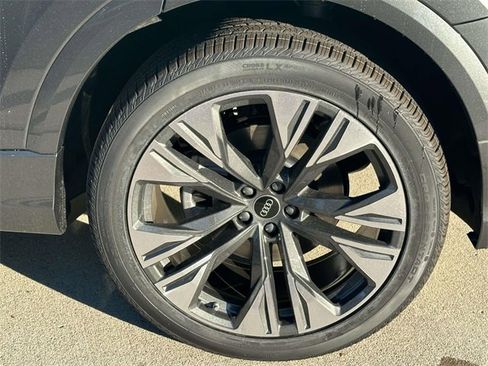 New 2026 Audi Q8 Premium Plus image 4