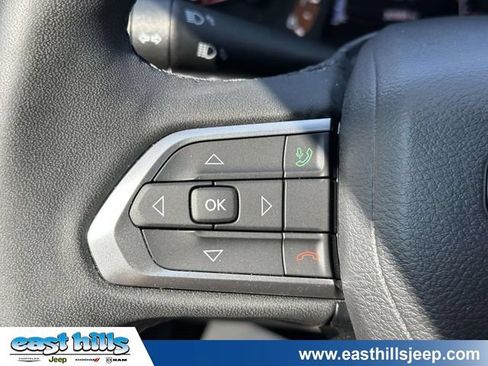 Used 2023 Jeep Compass Limited AWD/4WD image 27