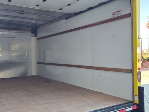 Used 2024 Ford E-350 and Econoline 350 Super Duty w/ Driver's Safety Package image 13