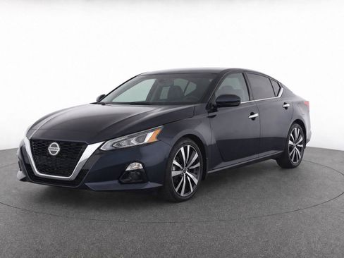 Used 2019 Nissan Altima 2.5 Platinum FWD image 10
