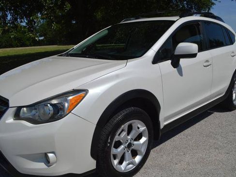 Used 2013 Subaru Crosstrek 2.0i Limited w/ Popular Pkg 2 AWD/4WD image 3