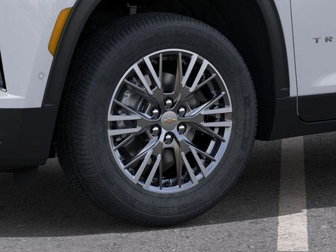 New 2026 Chevrolet Traverse LT w/ Enhanced Driving Package FWD image 33
