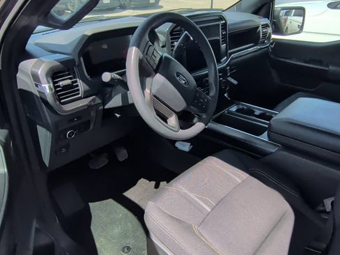 Used 2025 Ford F150 STX w/ Equipment Group 200A RWD image 8