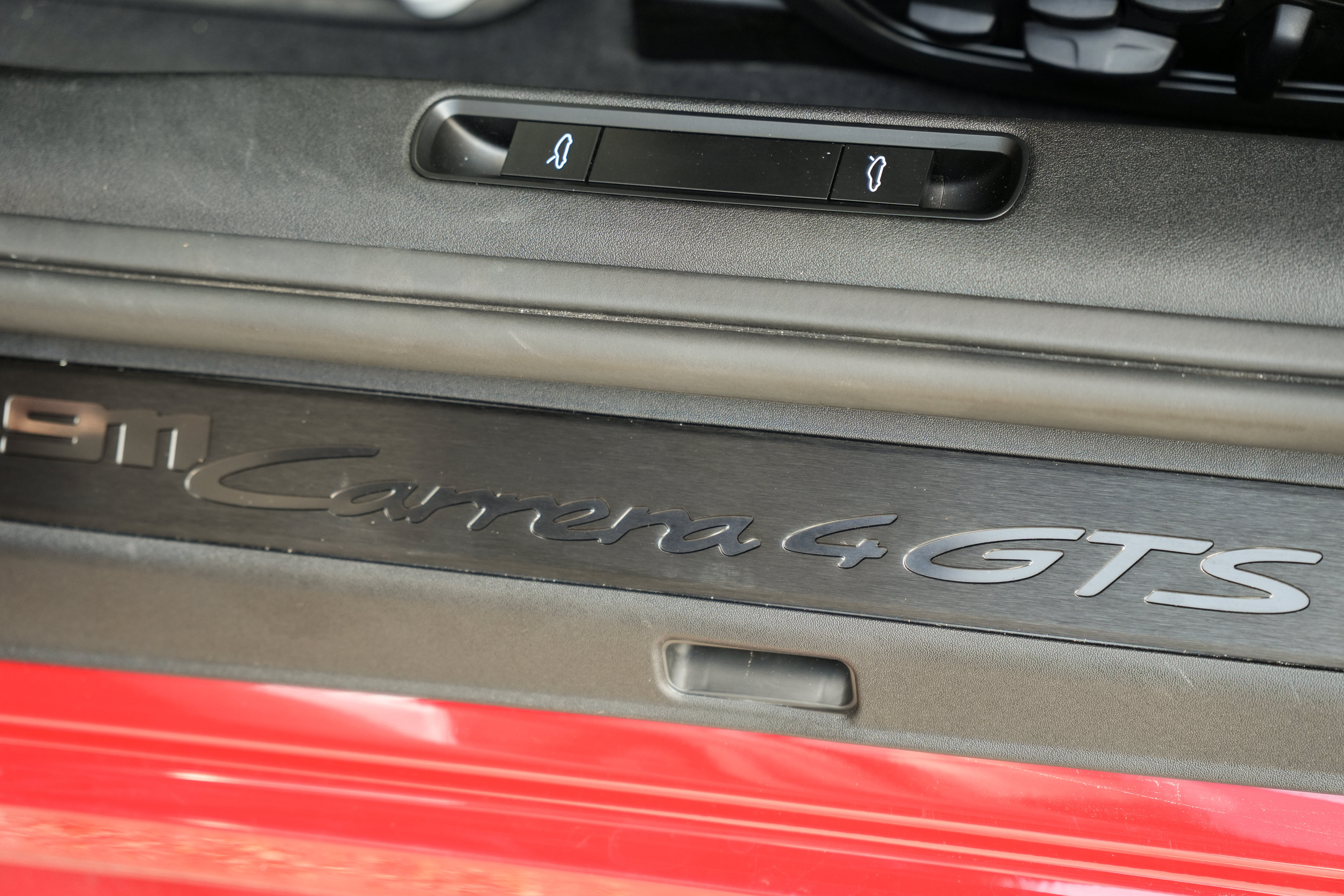 Certified 2025 Porsche 911 Carrera 4 GTS AWD/4WD image 22