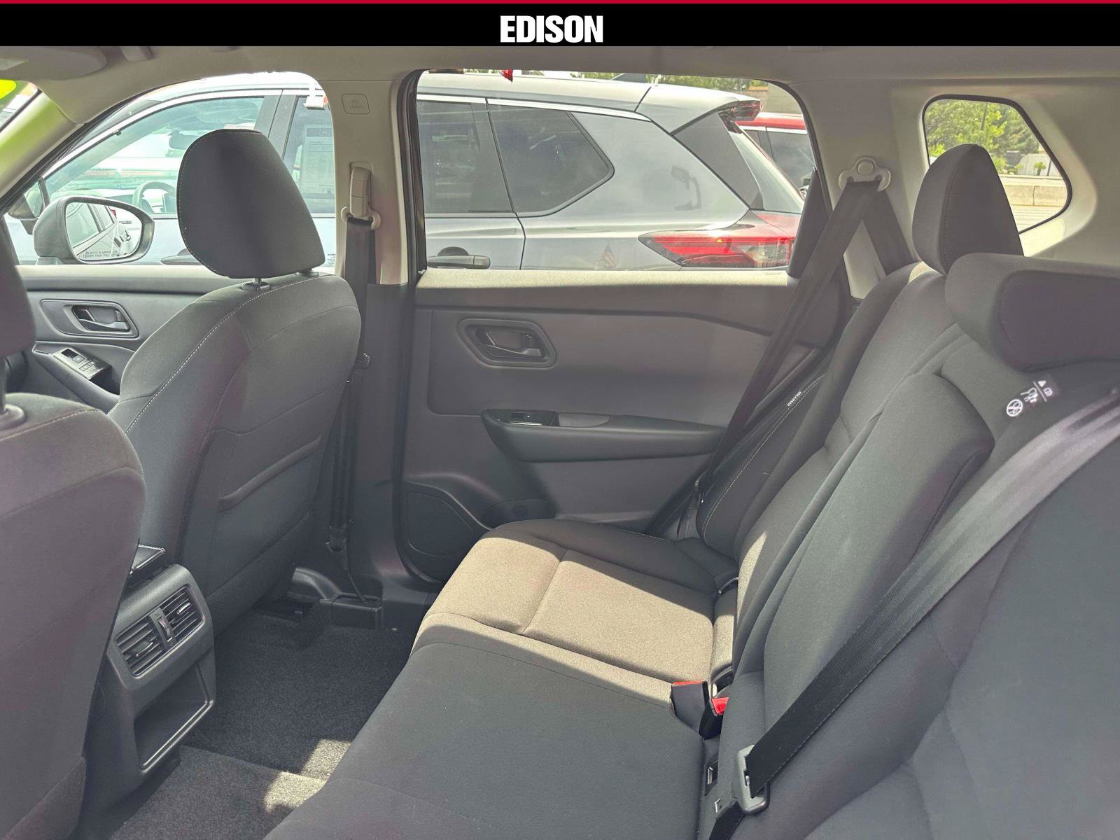 Used 2026 Nissan Rogue S AWD/4WD image 9