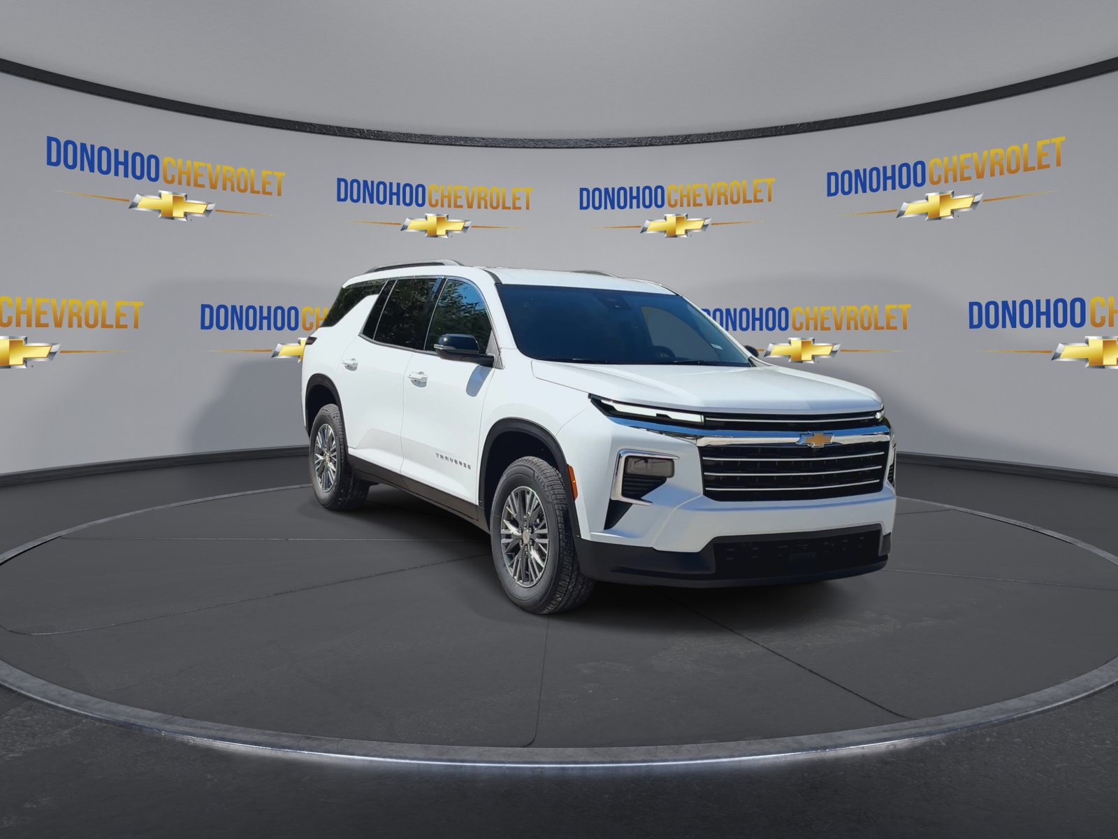 New 2027 Chevrolet Traverse LT FWD image 6