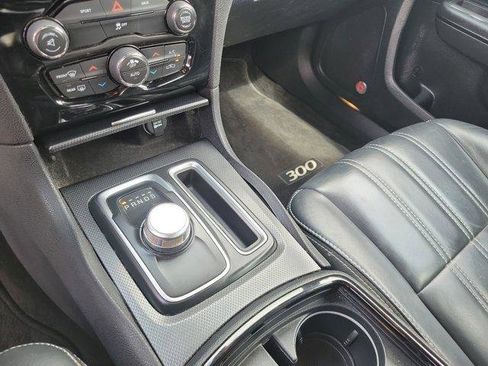 Used 2015 Chrysler 300 S AWD/4WD image 31