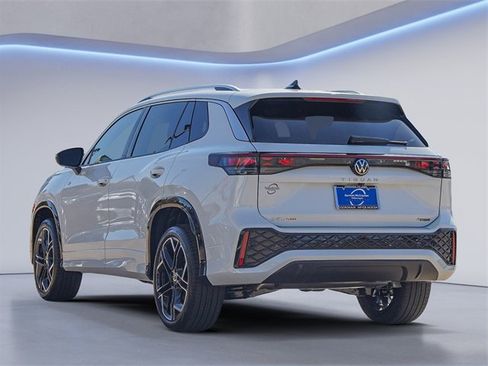 New 2026 Volkswagen Tiguan SEL R-Line image 6