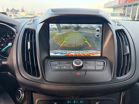 Used 2019 Ford Escape SEL image 23