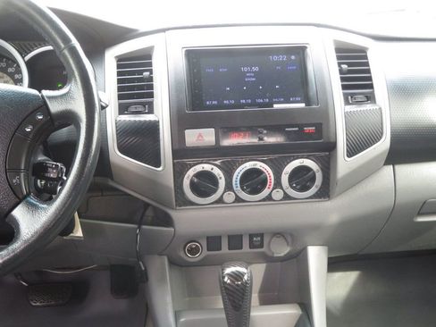 Used 2011 Toyota Tacoma PreRunner w/ TRD Off-Road Pkg w/JBL Audio image 41