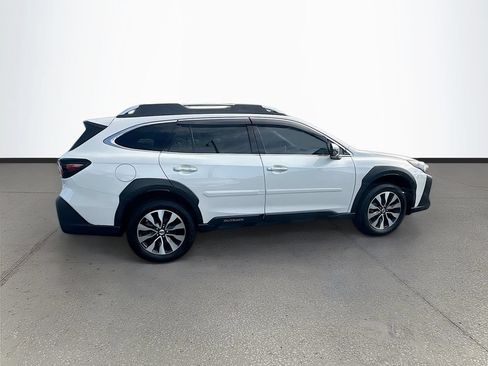Used 2025 Subaru Outback Touring XT AWD/4WD image 8