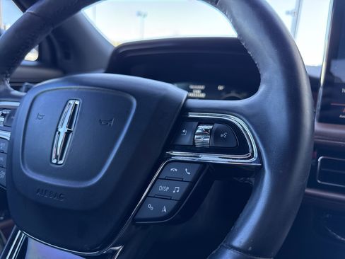 Used 2022 Lincoln Nautilus Reserve w/ Equipment Group 201A image 21