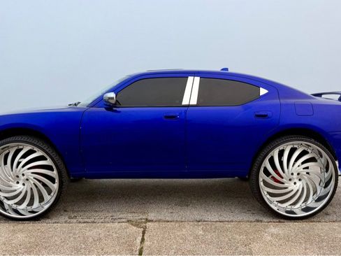 Used 2010 Dodge Charger SXT image 8