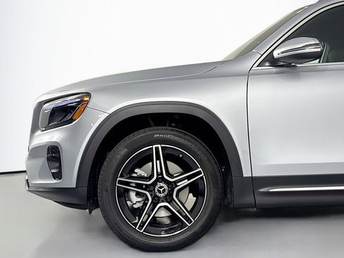 New 2026 Mercedes-Benz GLB 250 image 9