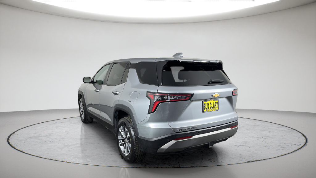 Used 2025 Chevrolet Equinox LT AWD/4WD image 10