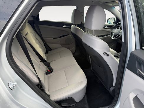 Used 2019 Hyundai Tucson Sport image 18