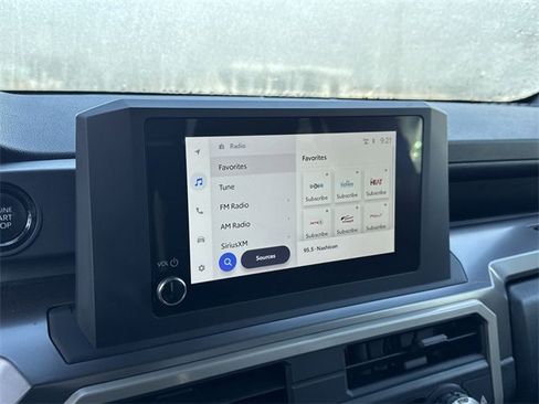 Certified 2025 Toyota Tacoma SR5 image 17