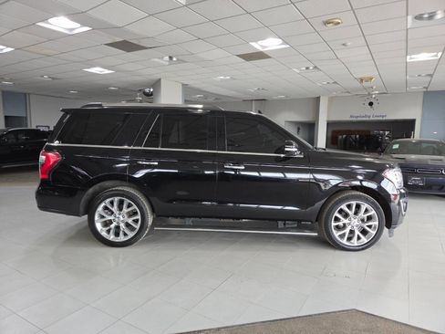 Used 2018 Ford Expedition Limited w/ Equipment Group 302A image 8