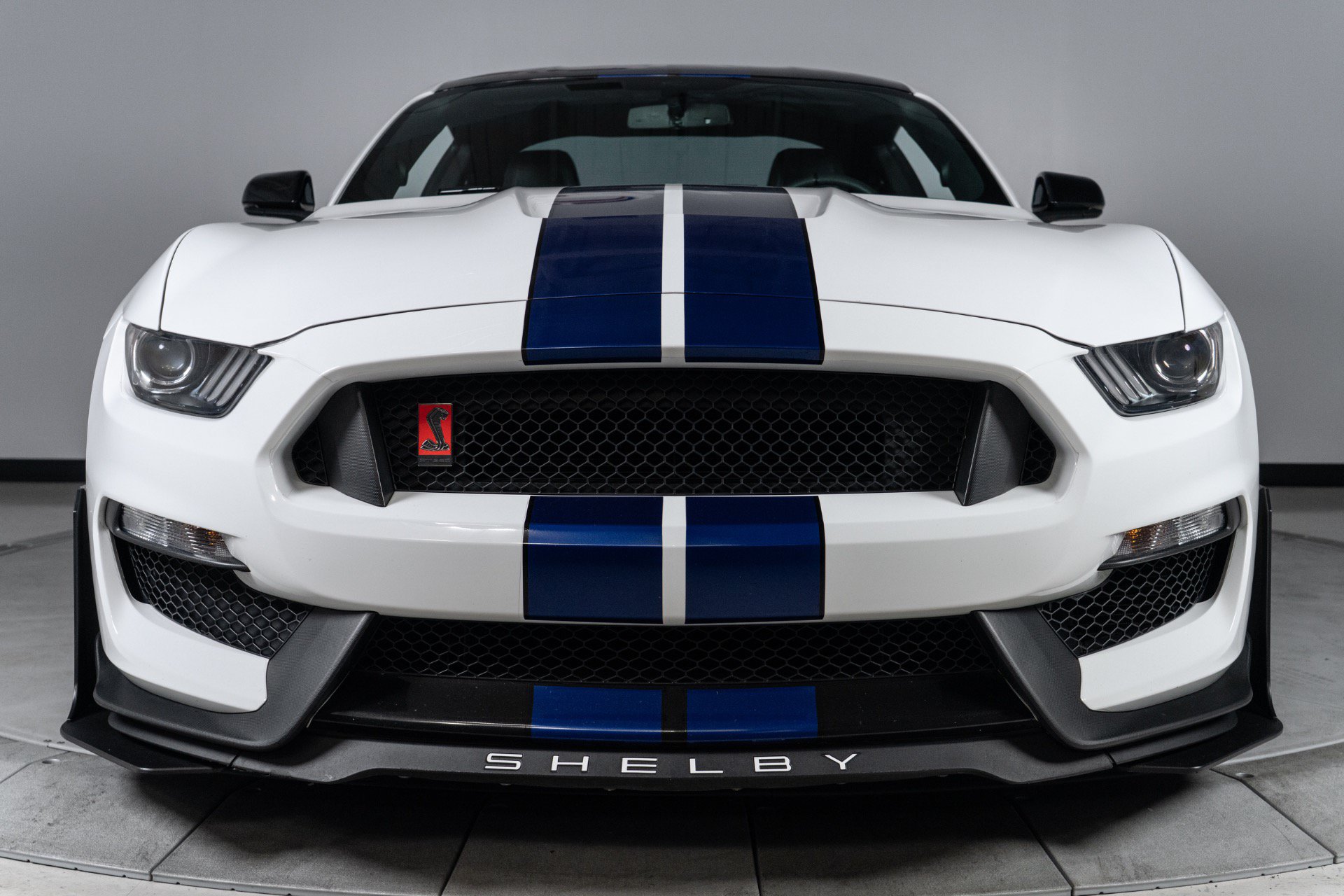 Used 2016 Ford Mustang Shelby GT350 w/ Technology Package RWD image 35