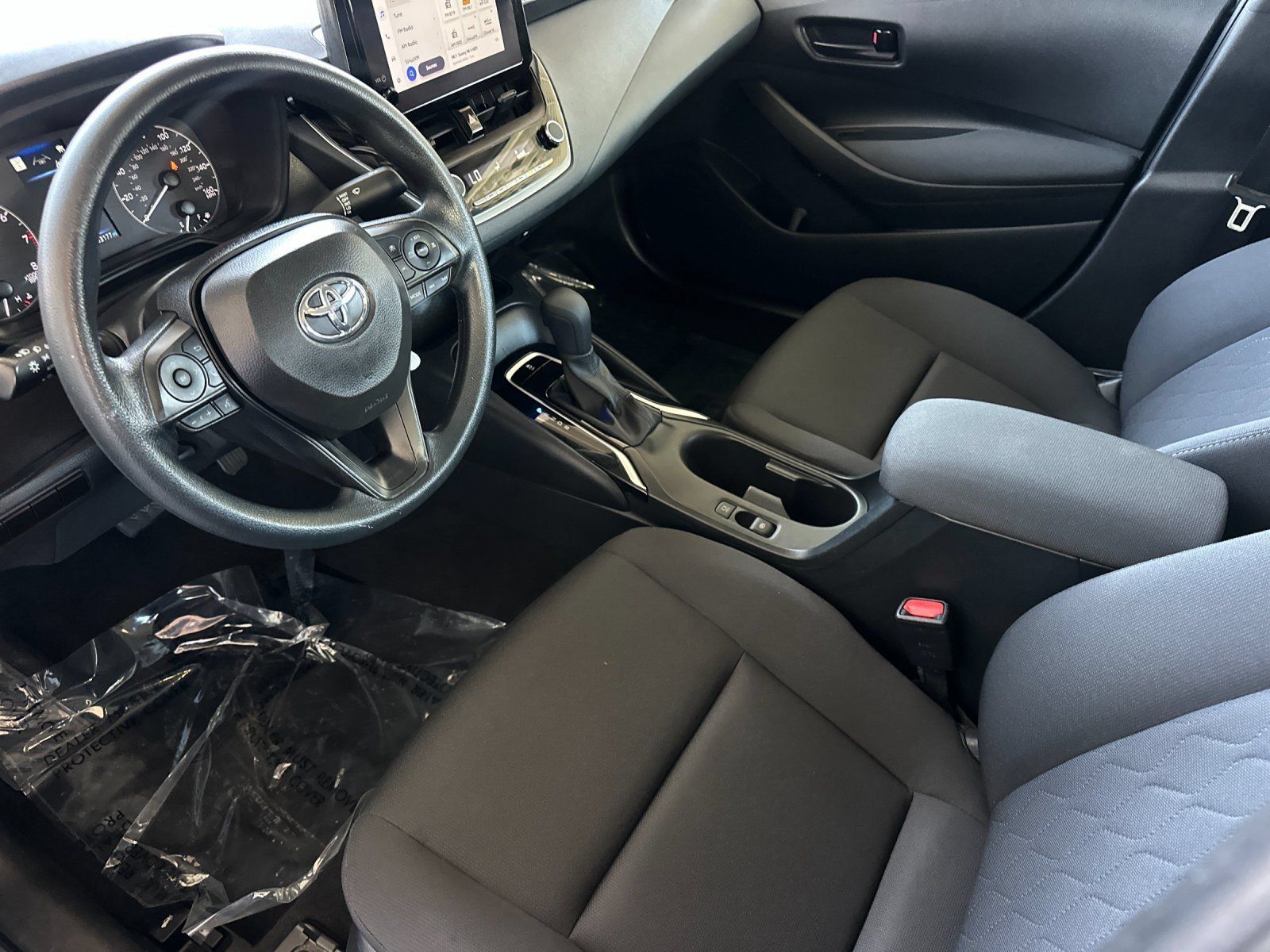 Used 2024 Toyota Corolla LE FWD image 9